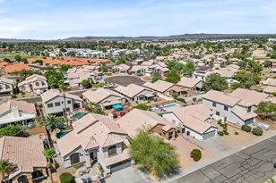 4638 E Summerhaven Dr, Phoenix, AZ 85044 - Photo 40