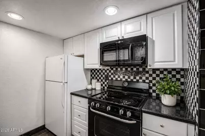 729 W Coolidge Street #110, Phoenix, AZ 85013 - Photo 12