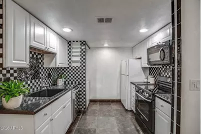 729 W Coolidge Street #110, Phoenix, AZ 85013 - Photo 10