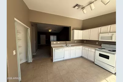 17923 N Reno Avenue, Surprise, AZ 85374 - Photo 6