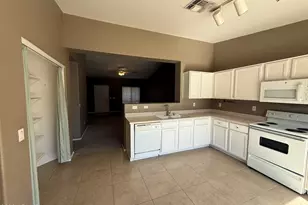 17923 N Reno Ave, Surprise, AZ 85374 - Photo 6