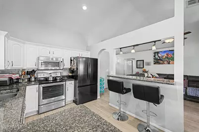 5421 N 73rd Drive, Glendale, AZ 85303 - Photo 12