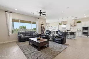 9934 W White Feather Ln, Peoria, AZ 85383 - Photo 4