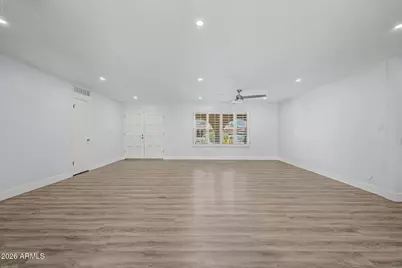 2721 E Cannon Drive, Phoenix, AZ 85028 - Photo 8