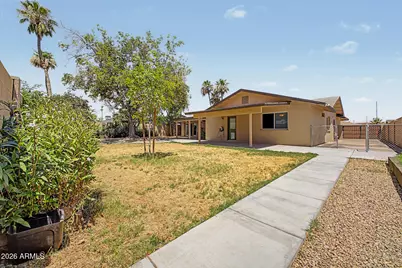 2721 E Cannon Drive, Phoenix, AZ 85028 - Photo 24