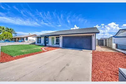 8719 W Avalon Drive, Phoenix, AZ 85037 - Photo 2