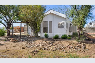 21312 W Shalako Lane, Congress, AZ 85332 - Photo 2