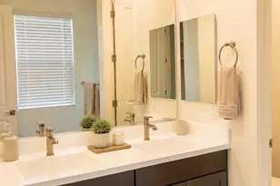 2548 W Grenadine Rd, Phoenix, AZ 85041 - Photo 16