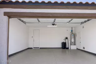 2548 W Grenadine Rd, Phoenix, AZ 85041 - Photo 24