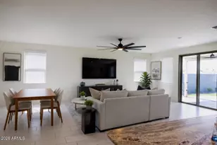 2548 W Grenadine Rd, Phoenix, AZ 85041 - Photo 8