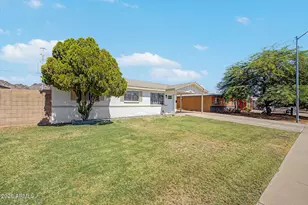9831 North 11th St, Phoenix, AZ 85020 - Photo 2