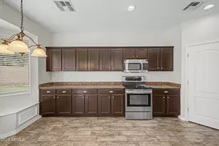 17611 W Crocus Dr, Surprise, AZ 85388 - Photo 12