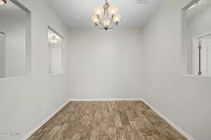 17611 W Crocus Dr, Surprise, AZ 85388 - Photo 8