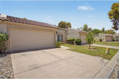 19074 N 97th Lane, Peoria, AZ 85382 - Photo 2