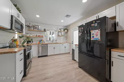 2547 W Adams Street, Phoenix, AZ 85009 - Photo 16