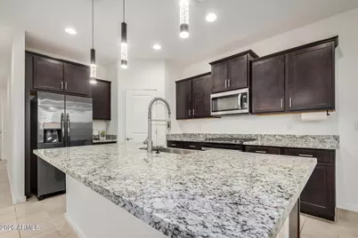 2792 E James Avenue, San Tan Valley, AZ 85143 - Photo 12