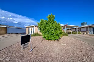327 S 73rd Pl, Mesa, AZ 85208 - Photo 4