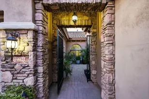 12234 W Blackstone Ct, Peoria, AZ 85383 - Photo 8
