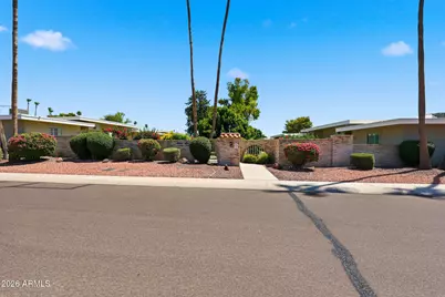 10040 W Lancaster Drive, Sun City, AZ 85351 - Photo 6