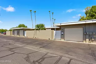 10040 W Lancaster Dr, Sun City, AZ 85351 - Photo 28