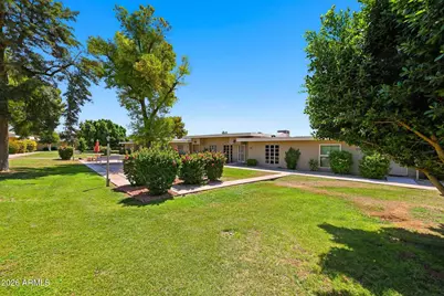 10040 W Lancaster Drive, Sun City, AZ 85351 - Photo 8