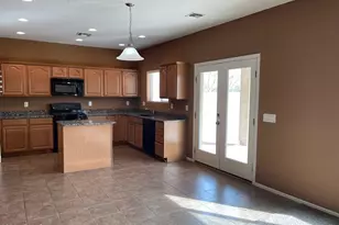 925 E Canyon Rock Rd, San Tan Valley, AZ 85143 - Photo 4