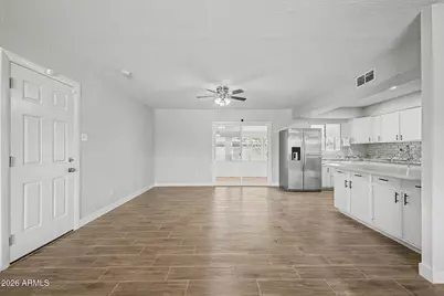 6536 W Turney Avenue, Phoenix, AZ 85033 - Photo 8