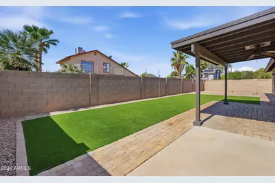 7433 W Canterbury Drive, Peoria, AZ 85345 - Photo 34
