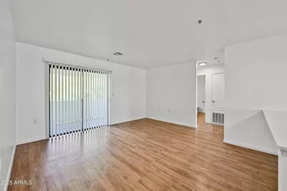 3065 N 67th Avenue #Apt 241, Phoenix, AZ 85033 - Photo 4