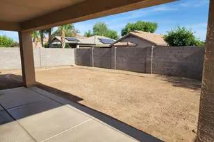 13217 W Mauna Loa Ln, Surprise, AZ 85379 - Photo 10