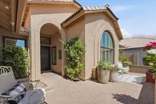 640 N Alder Dr, Chandler, AZ 85226 - Photo 2