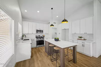 1015 W Juanita Avenue, Gilbert, AZ 85233 - Photo 8