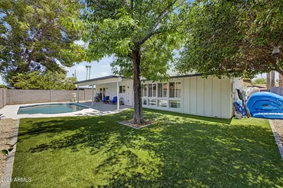 8720 E Whitton Avenue, Scottsdale, AZ 85251 - Photo 22