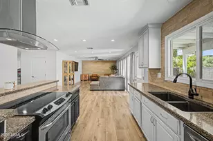 8720 E Whitton Ave, Scottsdale, AZ 85251 - Photo 8