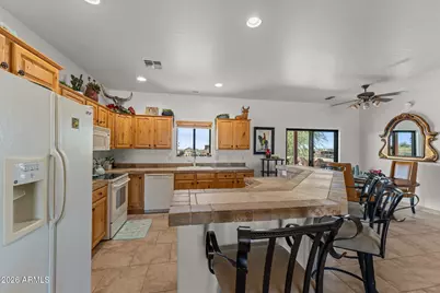 21223 W Restin Road, Wittmann, AZ 85361 - Photo 12