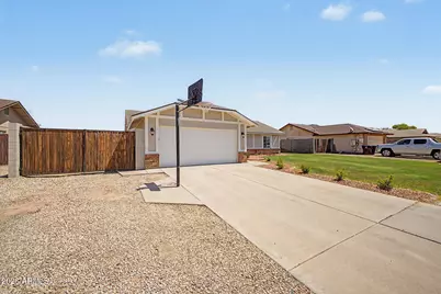 6938 W Cameron Drive, Peoria, AZ 85345 - Photo 2