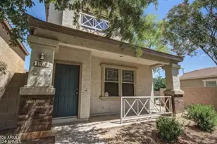 1570 S Owl Dr, Gilbert, AZ 85296 - Photo 2