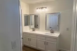 1570 S Owl Dr, Gilbert, AZ 85296 - Photo 20