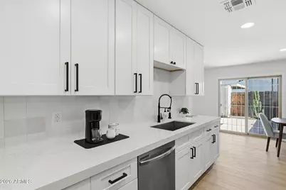 735 E Vaughn Drive, Tempe, AZ 85283 - Photo 12