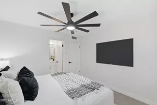 735 E Vaughn Dr, Tempe, AZ 85283 - Photo 20