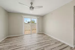 302 N Sycamore, Mesa, AZ 85201 - Photo 8