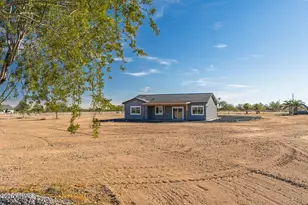 78 N Pettoshas Dr, Maricopa, AZ 85139 - Photo 36