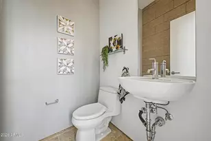 1145 E Whitton Ave, Phoenix, AZ 85014 - Photo 18