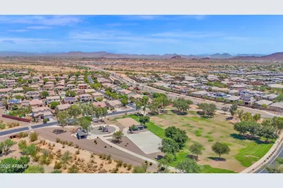 25843 N 165th Lane, Surprise, AZ 85387 - Photo 40
