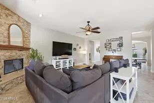 1561 E Saratoga Ct, Gilbert, AZ 85296 - Photo 10