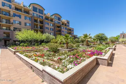 16 W Encanto Boulevard #303, Phoenix, AZ 85003 - Photo 32