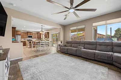 17548 W Larkspur Drive, Surprise, AZ 85388 - Photo 10