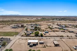 27513 N 252nd Ave, Wittmann, AZ 85361 - Photo 32