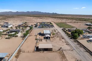 27513 N 252nd Ave, Wittmann, AZ 85361 - Photo 34