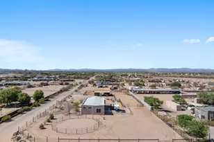 27513 N 252nd Ave, Wittmann, AZ 85361 - Photo 24